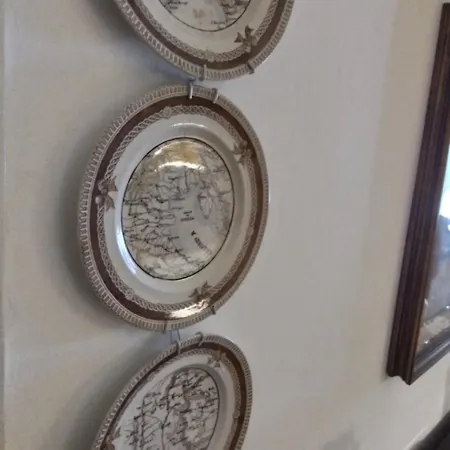 Konukevi La Terrazza Di Edera 3*